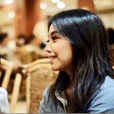 Diana Hakim's Instagram, Twitter & Facebook