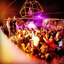 Maison B On Instagram Ce Samedi Soir Retour De La Dream Team Aux Platines Jusqu A 3h30 Du Matin Nawfel I D Saladi Instagram Instagram Posts Concert