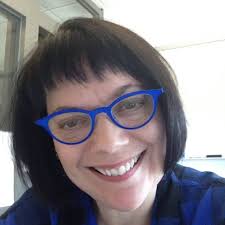 Joyce Simons's Instagram, Twitter & Facebook