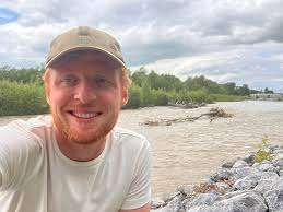 Hello beautiful soul tribe community. I heard a calling to hold space for  light workers this year. DM if this is you so we can start a co-creative  support group (no cost