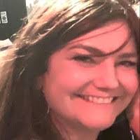 Laura Breen's Instagram, Twitter & Facebook