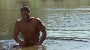 Caught naked in a river - ThisVid.com