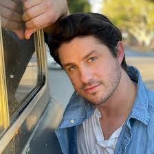 Aaron Mees (@aaronjmees) • Instagram photos and videos