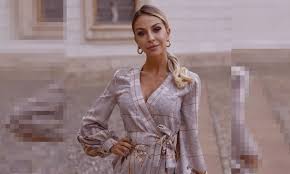 Sabrina ghio, ex talento di amici di maria de filippi ed ex tronista di uomini e donne, ha risposto ad alcune curiosità dei fan attraverso il suo profilo instagram. L Abbiamo Vista A Uomini E Donne Ma Ricordate Sabrina Ghio Ai Tempi Di Amici Eccola