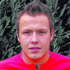 Wlodarczak steigt auf