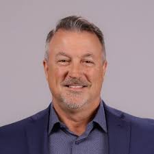 Turning points and crossroads. Sometimes you don't recognize them until you  have long-since passed them. The image included in this post is one that I  took a few weeks ago. The local