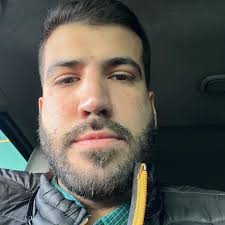 O casal de jornalistas gaúchos, Bruno Halpern e Kelly Costa, ex-integrantes  da RBS TV, comemoram hoje um ano de casamento! 👏🎉 Parabéns ao casal por  essa linda união, que venham muitos mais