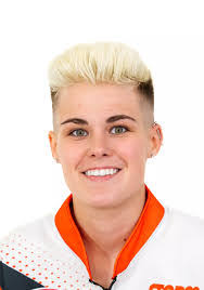 Alexis Girard's Instagram, Twitter & Facebook