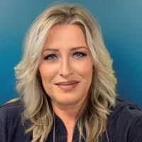 Stephanie Cupp's Instagram, Twitter & Facebook