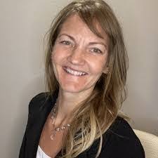 Jessie Endicott's Instagram, Twitter & Facebook