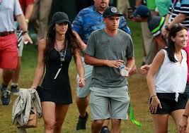 Jun 21, 2021 · fowler married allison stokke, a former track and field athlete, in october of 2019. Allison Stokke Photos Meet Rickie Fowler S Fiancee