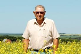 Soil scientist and Grainews columnist Les Henry, 1940-2024