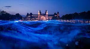 Our current world is crashing, and a new world is coming. Social Design Lab An Interview With Daan Roosegaarde Impakter