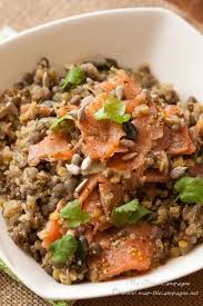 Salade De Quinoa Lentilles Et Saumon Fume De Marie Salade De Quinoa Recettes De Cuisine Salade