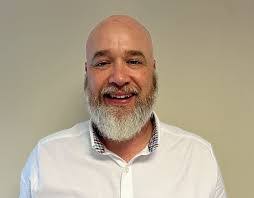 Neil Waugh's Instagram, Twitter & Facebook