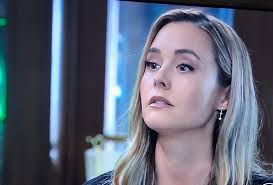 Willow's career options and volunteer work in General Hospital