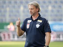 He is the head coach of tsv hartberg. Bundesliga News Schopp Gibt Nicht Nur Einen Richtigen Weg