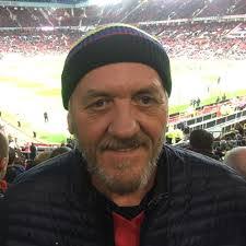 Chris Madeira's Instagram, Twitter & Facebook