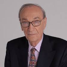 Antonio Carrozzi, más conocido como Antonio Carrizo fue un reconocido  presentador, locutor y actor argentino. Nació en General Villegas el 15 de  Septiembre de 1926 y falleció en Buenos Aires el 16