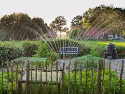 Top marken günstige preise große auswahl. Tipps Zur Gartenpflege So Funktioniert Die Bewasserung Im Garten Im Sommer Und Winter Garten Ch