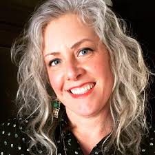 Heather Traub's Instagram, Twitter & Facebook