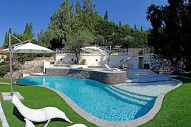 Piscine Forme Libre En Beton Diffazur Piscines
