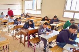 أولياء أمور طلاب إعدادية قنا يطالبون بمحاسبة المتسببين في تأخير امتحان  الهندسة وتأجيله ليوم آخر – الأسبوع