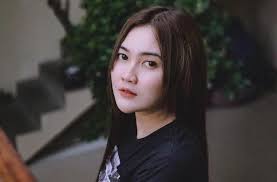 She is not dating anyone currently. Viral Undangan Pemberkatan Dengan Dory Harsa Ini Profil Nella Kharisma Matamata Com