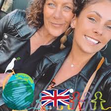 Hi everyone really disgusting man that does the key cutting in this shop I  went in