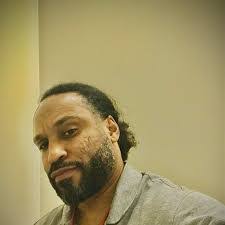 Reggie Andrews's Instagram, Twitter & Facebook