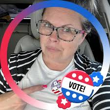 Brandy Mccool's Instagram, Twitter & Facebook