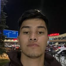 🚨 𝐁𝐑𝐄𝐀𝐊𝐈𝐍𝐆: Pau Cubarsí leaves the pitch with suspect injury  during the first half! 🤕🇪🇸 Dean Huijsen replaces Pau and makes his debut  ✨