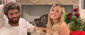İtalyan chi dergisi can yaman ve diletta leotta'yı. Can Yaman E Diletta Leotta Per Pasqua Appassionati Di Cioccolato 361magazine