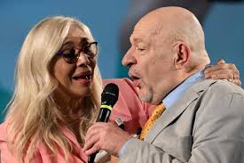 Mauro Coruzzi nessuno se lo ricorda, al Festival di Sanremo non fu un  grande successo per Platinette