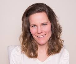 Bridget Sutherland's Instagram, Twitter & Facebook