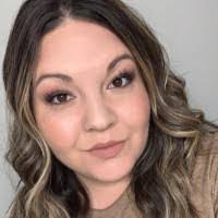 Carolyn Burdick's Instagram, Twitter & Facebook