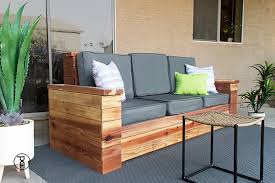I build this beautiful outdoor sofa based on her rough sketch and had step by step build plans drawn up so that you could build o Diy Outdoor Furniture Ideas Diy Projects You Can Build For Your Patio