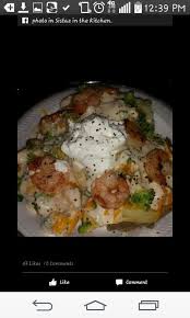 Bertolli's creamy shrimp alfredo recipe includes garlic cloves, red bell peppers, and hot pepper sauce that brings the heat in this yummy dish. So This Is A Chicken And Shrimp Alfredo Loaded Baked Potato Has Broccoli Cheese Sour Cream Bacon Bits A Lot Chicken And Shrimp Alfredo Quick Meals Meals