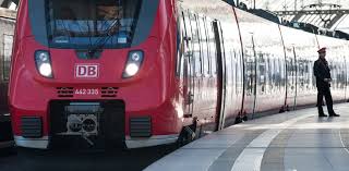 Nur ein verbessertes angebot verhindert längere arbeitskampfmaßnahmen. Bahn Streik 2021 Lokfuhrer Streik Verschoben Gdl Plant Vorher Urabstimmung News De
