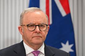 Victorian Liberal MP Sam Groth resigns from opposition frontbench, casting  shadow