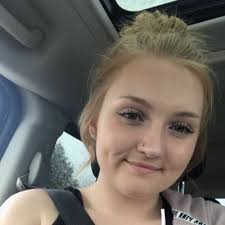 Hannah Bellamy (@hannahraquell)