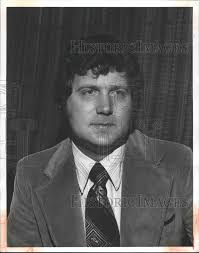 1978 Press Photo Doctor Lee Hartsell, Tarrant School Superintendent