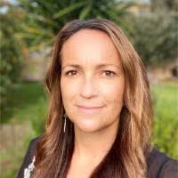 100+ "Sandie" profiles