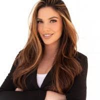 Brittney Reed's Instagram, Twitter & Facebook