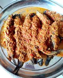 Bumbu untuk sausnya ada bawang. Resep Olahan Lele Pedas Resep Lele Bakar Super Pedas Makanan Lezat Dengan Tekstur Berbahan Dasar Ikan Lele Yang Dimasak Seperti Sayur Santan Pedas Ada 2 Jenis Ikan Lele Yang