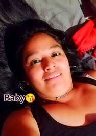 Hola, mi nombre es Youssef, soy nuevo en este grupo, vivo solo.❤❤