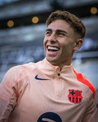 😍 GOOOOOOOOOOOOAL!!! ⚽️ De Rossi own goal 38' 🔵🔴 #BarçaRoma (1-0)