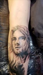 I'm thinking I'm overdue for more ink. Is there anyone in Nelson that does  water colour style artwork? I've got 2 tatts