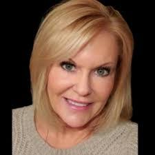 Tracilee Messina's Instagram, Twitter & Facebook