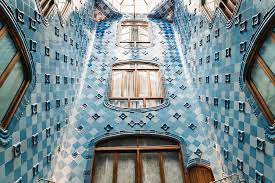 One of gaudí's most iconic works, casa batlló was built to look more like the physical layers of an animal than a private residence. A Visit To Antoni Gaudi S Casa Batllo In Barcelona Spain Travel Pockets